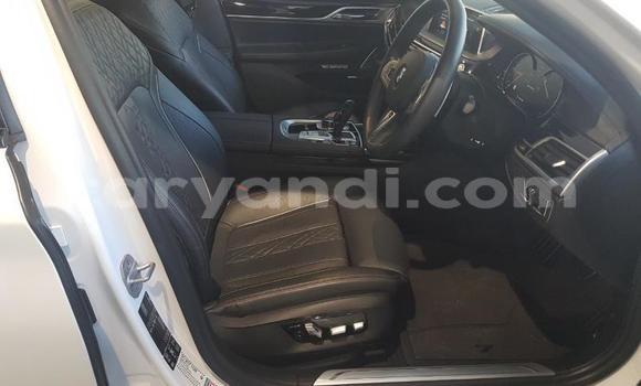 Nunua Ilio tumika BMW 700 Nyeupe Gari ndani ya Lusaka nchini Zambia Nunua Ilio tumika BMW 700 Nyeupe Gari ndani ya Lusaka nchini Zambia