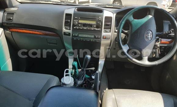 Acheter Occasion Voiture Toyota Prado Blanc à Lusaka, Zambie Acheter Occasion Voiture Toyota Prado Blanc à Lusaka, Zambie
