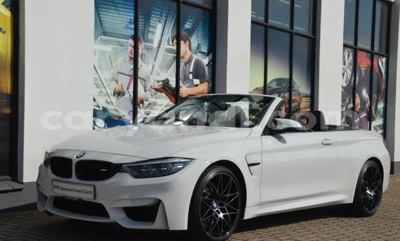 Acheter Occasion Voiture BMW M4 Blanc à Kitwe, Zambie Acheter Occasion Voiture BMW M4 Blanc à Kitwe, Zambie