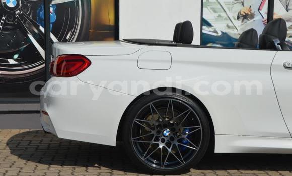 Nunua Ilio tumika BMW M4 Nyeupe Gari ndani ya Kitwe nchini Zambia Nunua Ilio tumika BMW M4 Nyeupe Gari ndani ya Kitwe nchini Zambia