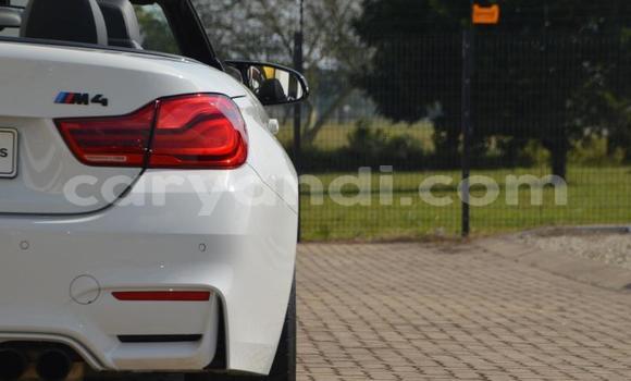 Nunua Ilio tumika BMW M4 Nyeupe Gari ndani ya Kitwe nchini Zambia Nunua Ilio tumika BMW M4 Nyeupe Gari ndani ya Kitwe nchini Zambia