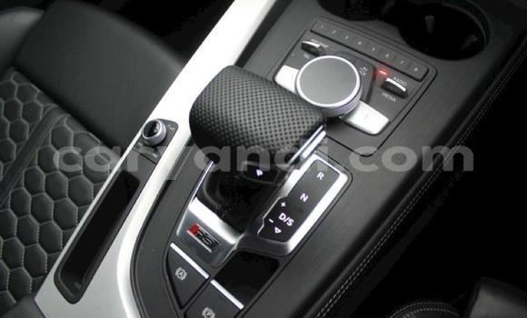 Tenga Tsaru Audi RS5 Tsvuku Mota in Kitwe in Zambia Tenga Tsaru Audi RS5 Tsvuku Mota in Kitwe in Zambia