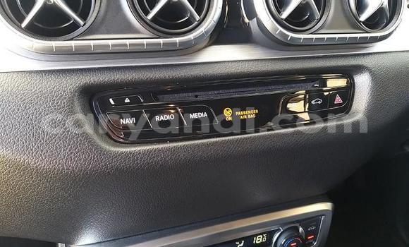 Acheter Occasion Voiture Mercedes‒Benz X-klasse Concept Rouge à Livingstone, Zambie Acheter Occasion Voiture Mercedes‒Benz X-klasse Concept Rouge à Livingstone, Zambie