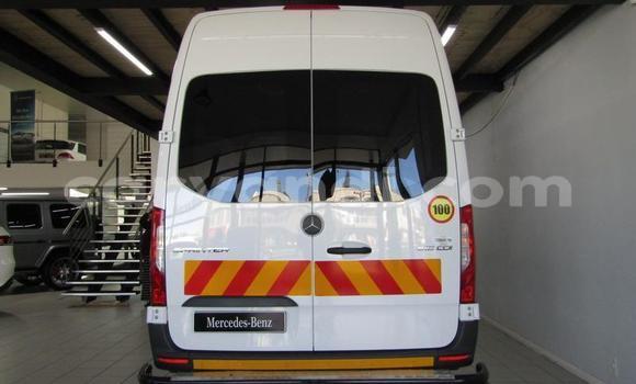 Acheter Occasion Voiture Mercedes‒Benz S–Class Blanc à Lusaka, Zambie Acheter Occasion Voiture Mercedes‒Benz S–Class Blanc à Lusaka, Zambie