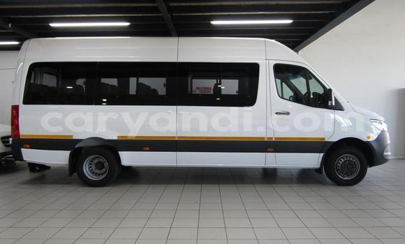 Acheter Occasion Voiture Mercedes‒Benz S–Class Blanc à Lusaka, Zambie Acheter Occasion Voiture Mercedes‒Benz S–Class Blanc à Lusaka, Zambie