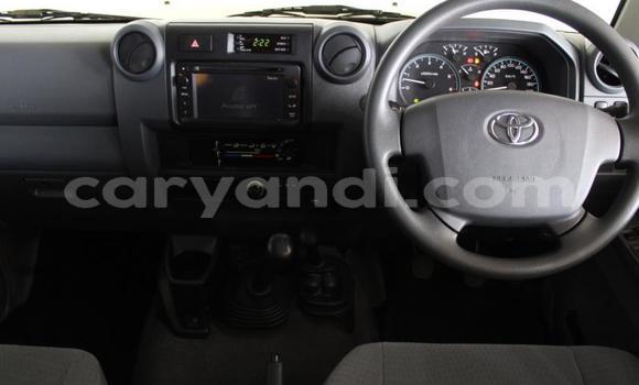 Buy Used Toyota Land Cruiser White Car in Katete in Eastern Buy Used Toyota Land Cruiser White Car in Katete in Eastern