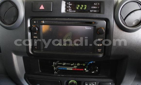 Buy Used Toyota Land Cruiser White Car in Katete in Eastern Buy Used Toyota Land Cruiser White Car in Katete in Eastern