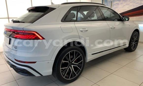 Nunua Ilio tumika Audi S8 Nyeupe Gari ndani ya Chilanga nchini Lusaka Nunua Ilio tumika Audi S8 Nyeupe Gari ndani ya Chilanga nchini Lusaka