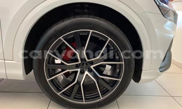 Nunua Ilio tumika Audi S8 Nyeupe Gari ndani ya Chilanga nchini Lusaka Nunua Ilio tumika Audi S8 Nyeupe Gari ndani ya Chilanga nchini Lusaka