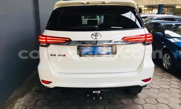 Buy Used Toyota Fortuner White Car in Lusaka in Zambia Buy Used Toyota Fortuner White Car in Lusaka in Zambia