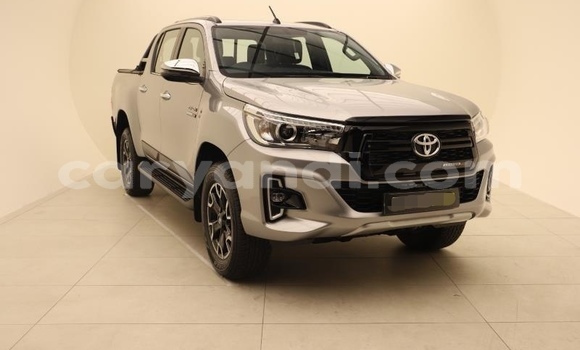 Acheter Occasion Voiture Toyota Hilux Gris à Livingstone, Zambie Acheter Occasion Voiture Toyota Hilux Gris à Livingstone, Zambie