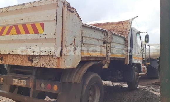 Acheter Occasion Utilitaire Hino 300 Series Blanc à Livingstone, Zambie Acheter Occasion Utilitaire Hino 300 Series Blanc à Livingstone, Zambie