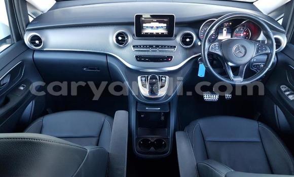 Acheter Occasion Voiture Mercedes‒Benz Viano Blanc à Chingola, Zambie Acheter Occasion Voiture Mercedes‒Benz Viano Blanc à Chingola, Zambie