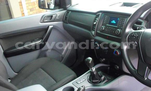 Acheter Occasion Voiture Ford Ranger Blanc à Livingstone, Zambie Acheter Occasion Voiture Ford Ranger Blanc à Livingstone, Zambie