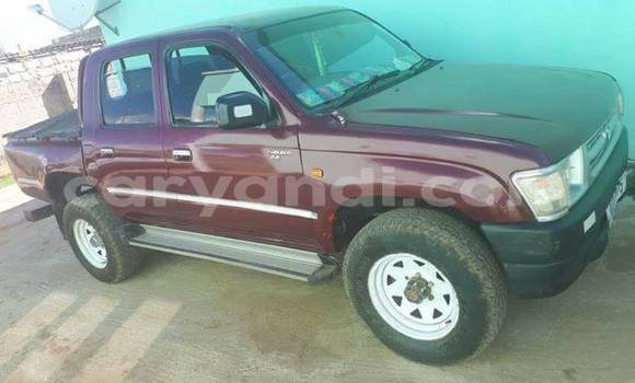 Nunua Ilio tumika Toyota Hilux Nyekundu Gari ndani ya Lusaka nchini Zambia Nunua Ilio tumika Toyota Hilux Nyekundu Gari ndani ya Lusaka nchini Zambia