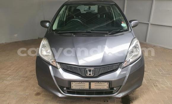 Nunua Ilio tumika Honda Jazz Fedha Gari ndani ya Lusaka nchini Zambia Nunua Ilio tumika Honda Jazz Fedha Gari ndani ya Lusaka nchini Zambia