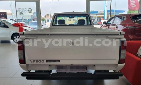 Tenga Tsaru Nissan NP 300 Chena Mota in Livingstone in Zambia Tenga Tsaru Nissan NP 300 Chena Mota in Livingstone in Zambia