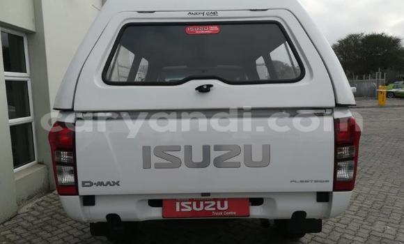 Acheter Occasion Voiture Isuzu D–MAX Blanc à Kitwe, Zambie Acheter Occasion Voiture Isuzu D–MAX Blanc à Kitwe, Zambie