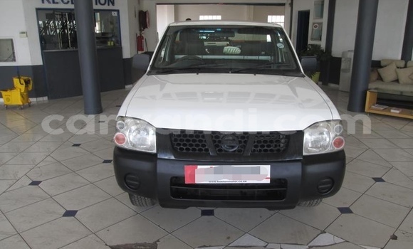 Acheter Occasion Voiture Nissan NP 300 Blanc à Kitwe, Zambie Acheter Occasion Voiture Nissan NP 300 Blanc à Kitwe, Zambie