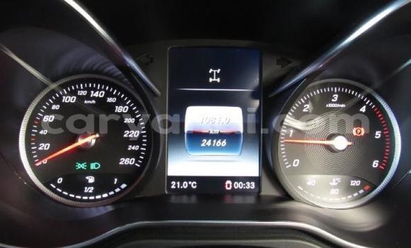 Tenga Tsaru Mercedes‒Benz X-klasse Concept Chena Mota in Kitwe in Zambia Tenga Tsaru Mercedes‒Benz X-klasse Concept Chena Mota in Kitwe in Zambia