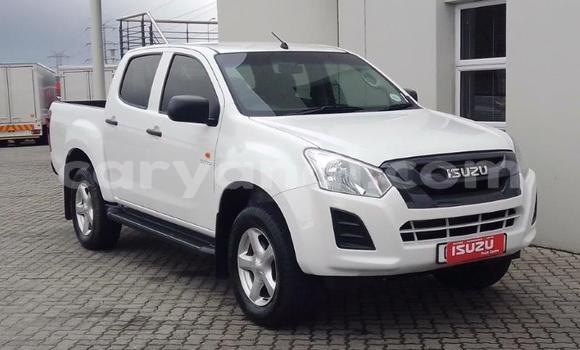 Nunua Ilio tumika Isuzu D–MAX Nyeupe Gari ndani ya Kitwe nchini Zambia Nunua Ilio tumika Isuzu D–MAX Nyeupe Gari ndani ya Kitwe nchini Zambia