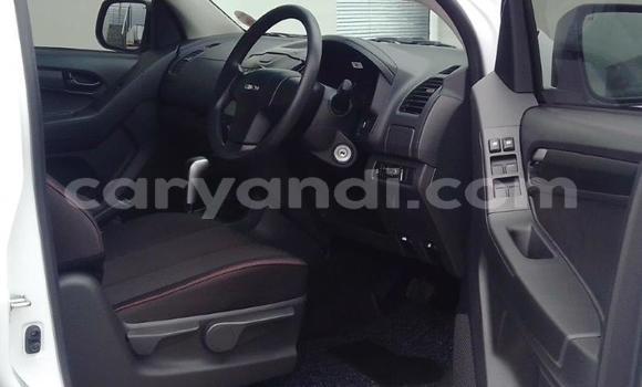 Acheter Occasion Voiture Isuzu D–MAX Blanc à Kitwe, Zambie Acheter Occasion Voiture Isuzu D–MAX Blanc à Kitwe, Zambie