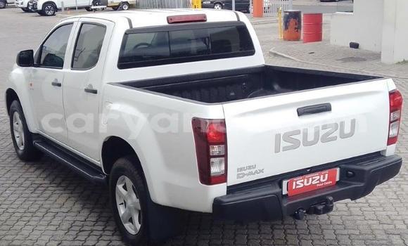 Acheter Occasion Voiture Isuzu D–MAX Blanc à Kitwe, Zambie Acheter Occasion Voiture Isuzu D–MAX Blanc à Kitwe, Zambie