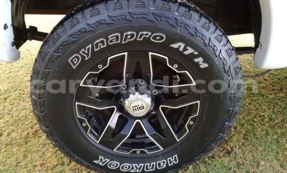 Acheter Occasion Voiture Toyota Hilux Blanc à Livingstone, Zambie Acheter Occasion Voiture Toyota Hilux Blanc à Livingstone, Zambie