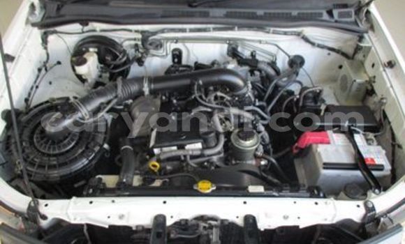Acheter Occasion Voiture Toyota Hilux Blanc à Lusaka, Zambie Acheter Occasion Voiture Toyota Hilux Blanc à Lusaka, Zambie