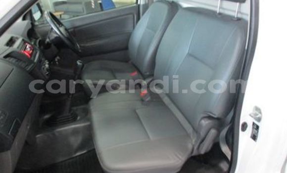 Acheter Occasion Voiture Toyota Hilux Blanc à Lusaka, Zambie Acheter Occasion Voiture Toyota Hilux Blanc à Lusaka, Zambie