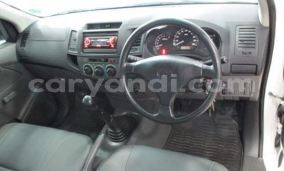 Acheter Occasion Voiture Toyota Hilux Blanc à Lusaka, Zambie Acheter Occasion Voiture Toyota Hilux Blanc à Lusaka, Zambie