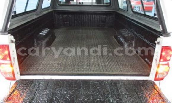 Acheter Occasion Voiture Toyota Hilux Blanc à Lusaka, Zambie Acheter Occasion Voiture Toyota Hilux Blanc à Lusaka, Zambie