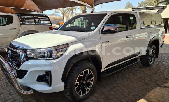 Buy Used Toyota Hilux White Car in Kitwe in Zambia Buy Used Toyota Hilux White Car in Kitwe in Zambia
