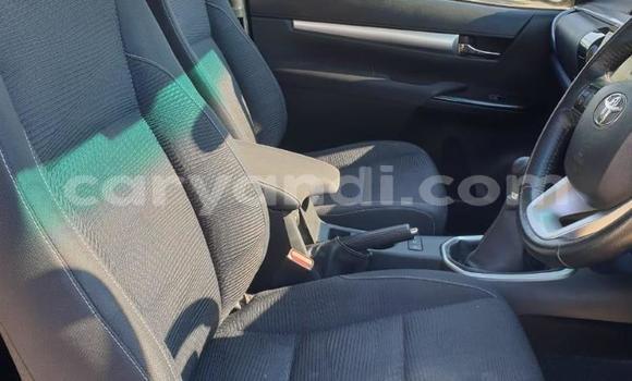 Buy Used Toyota Hilux White Car in Kitwe in Zambia Buy Used Toyota Hilux White Car in Kitwe in Zambia