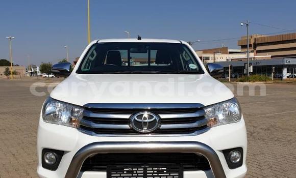Buy Used Toyota Hilux White Car in Kitwe in Zambia Buy Used Toyota Hilux White Car in Kitwe in Zambia