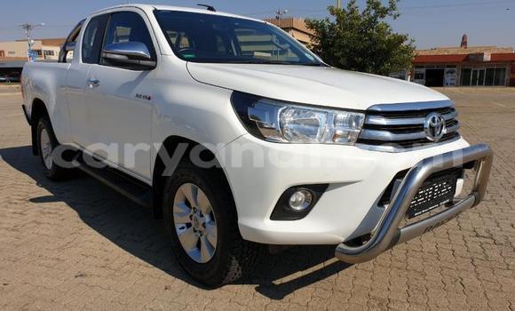 Buy Used Toyota Hilux White Car in Kitwe in Zambia Buy Used Toyota Hilux White Car in Kitwe in Zambia