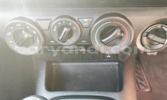 Nunua Ilio tumika Toyota Hilux Nyekundu Gari ndani ya Ndola nchini Zambia Nunua Ilio tumika Toyota Hilux Nyekundu Gari ndani ya Ndola nchini Zambia