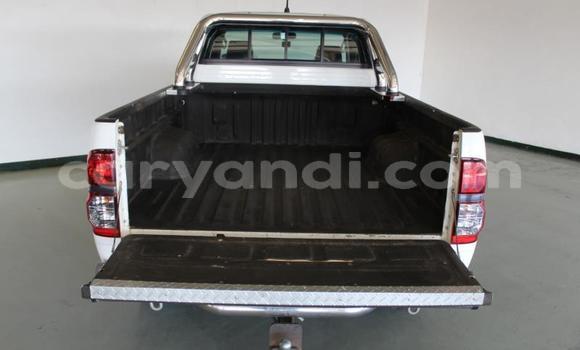 Buy Used Toyota Hilux White Car in Luanshya in Zambia Buy Used Toyota Hilux White Car in Luanshya in Zambia