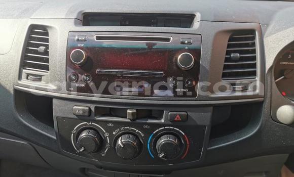 Acheter Occasion Voiture Toyota Hilux Blanc à Ndola, Zambie Acheter Occasion Voiture Toyota Hilux Blanc à Ndola, Zambie