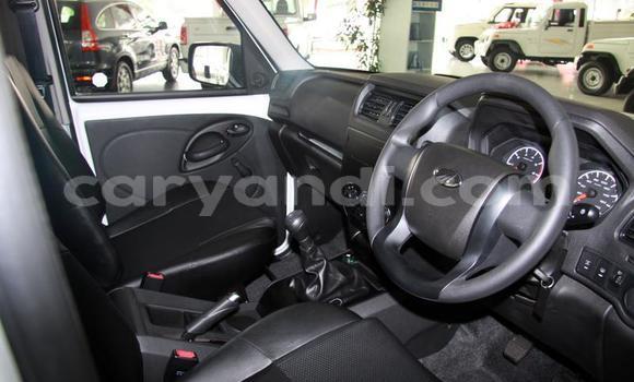 Acheter Occasion Voiture Mahindra Scorpio Blanc à Livingstone, Zambie Acheter Occasion Voiture Mahindra Scorpio Blanc à Livingstone, Zambie