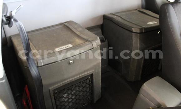 Acheter Occasion Voiture Isuzu KB Blanc à Kitwe, Zambie Acheter Occasion Voiture Isuzu KB Blanc à Kitwe, Zambie