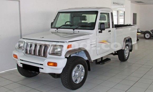 Nunua Ilio tumika Mahindra Bolero Nyeupe Gari ndani ya Ndola nchini Zambia Nunua Ilio tumika Mahindra Bolero Nyeupe Gari ndani ya Ndola nchini Zambia