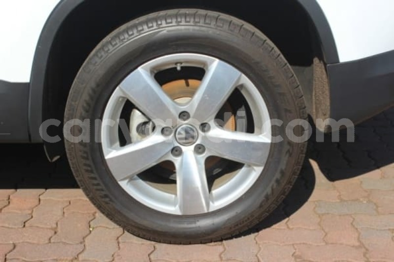 Big with watermark 2016 volkswagen tiguan 4