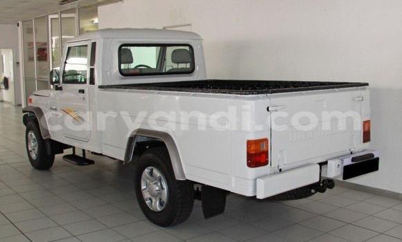 Buy Used Mahindra Bolero White Car in Ndola in Zambia Buy Used Mahindra Bolero White Car in Ndola in Zambia