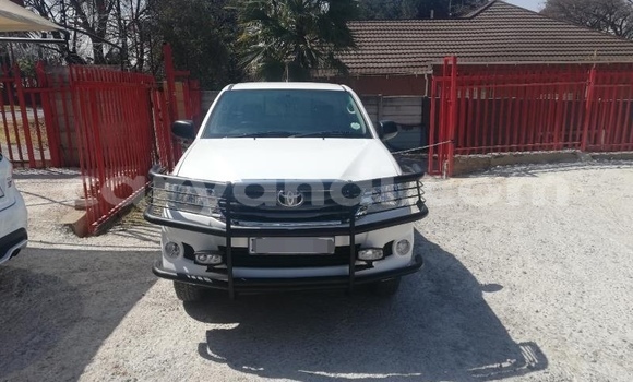 Tenga Tsaru Toyota Hilux Chena Mota in Ndola in Zambia Tenga Tsaru Toyota Hilux Chena Mota in Ndola in Zambia