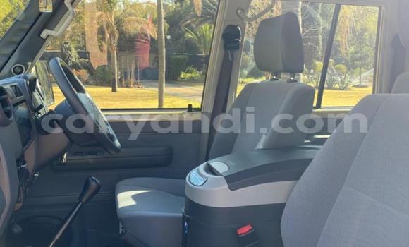 Buy Used Toyota Land Cruiser Beige Car in Lusaka in Zambia Buy Used Toyota Land Cruiser Beige Car in Lusaka in Zambia