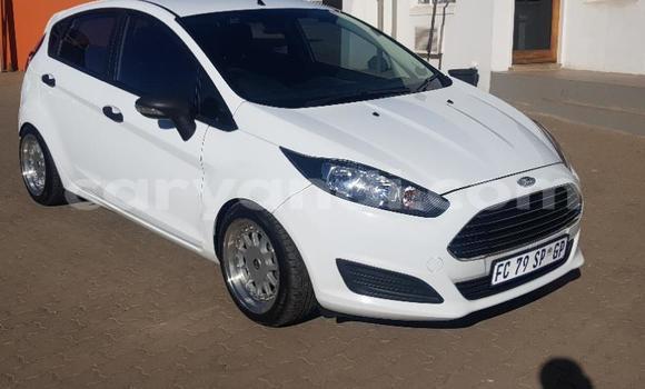 Acheter Occasion Voiture Ford Fiesta Blanc à Chipata, Zambie Acheter Occasion Voiture Ford Fiesta Blanc à Chipata, Zambie