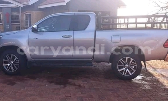 Tenga Tsaru Toyota Hilux Sirivha Mota in Chingola in Zambia Tenga Tsaru Toyota Hilux Sirivha Mota in Chingola in Zambia