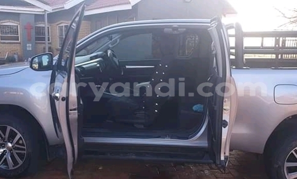 Tenga Tsaru Toyota Hilux Sirivha Mota in Chingola in Zambia Tenga Tsaru Toyota Hilux Sirivha Mota in Chingola in Zambia