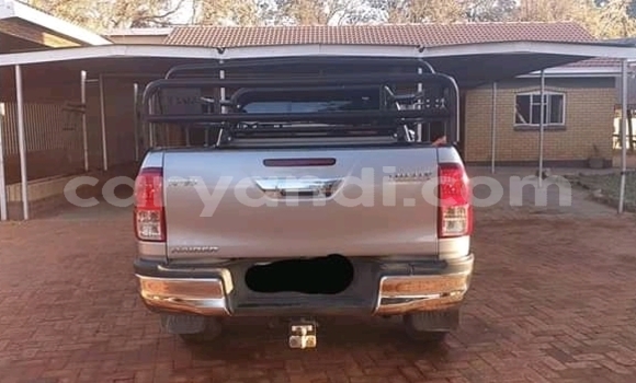 Tenga Tsaru Toyota Hilux Sirivha Mota in Chingola in Zambia Tenga Tsaru Toyota Hilux Sirivha Mota in Chingola in Zambia